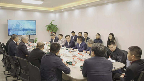 十二届全国政协副主席马培华、中国中小商业企业协会名誉会长董树奎一行人莅临k8凯发国际